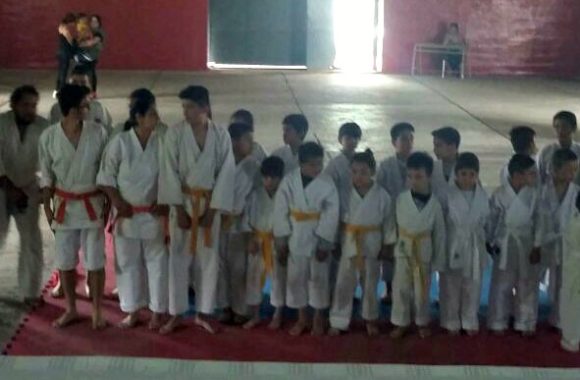 alumnos-de-karate