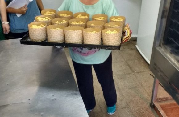 Producción de Pan Dulce para Diabéticos en Estación Juárez Celman 2