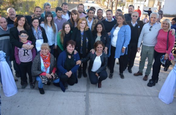 Inauguración de pavimento en Estación Juárez Celman - Myrian Prunotto - Ramón Mestre (1)