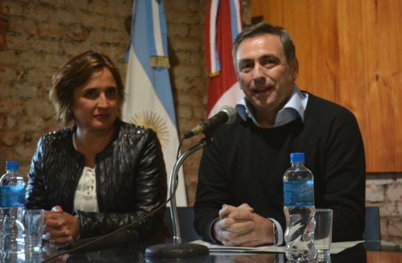 Myrian Prunotto y Ramón Mestre presentaron el programa Sí Sí Virtual en Estación Juárez Celman (5)